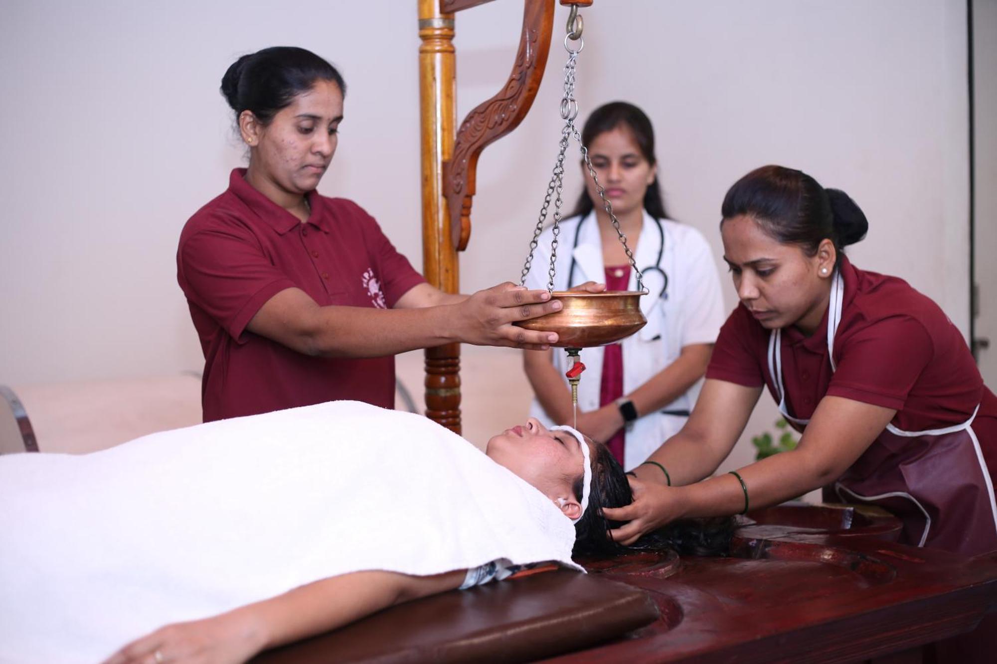 Tapasya Health & Wellness Hotel Jaysingpur Kültér fotó