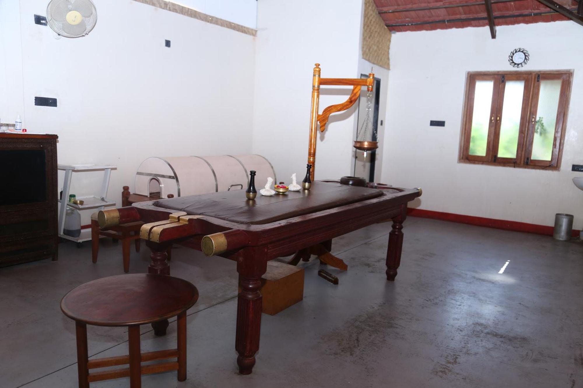 Tapasya Health & Wellness Hotel Jaysingpur Kültér fotó